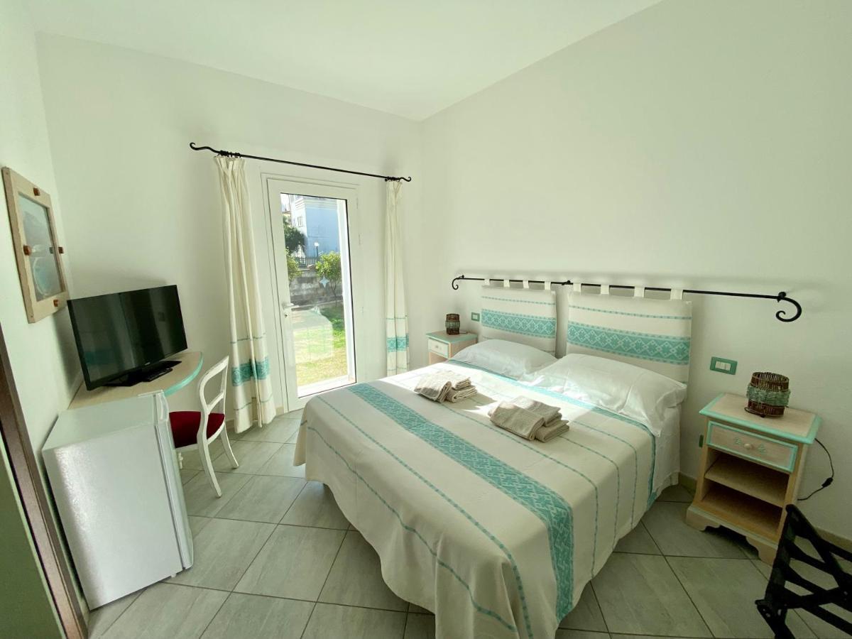 Tigrillo Bed&Breakfast オルビア エクステリア 写真